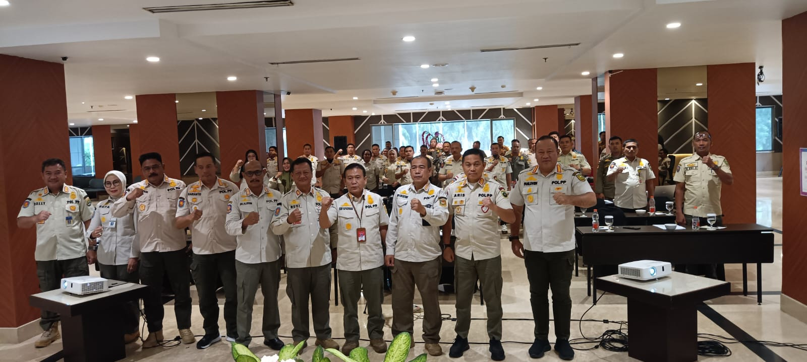 Ditjen Bina Adwil Sosialisasi Regulasi SOP Satpol PP