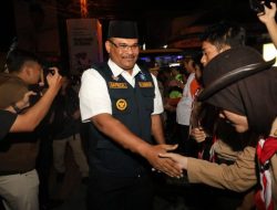 Dalam Patroli Bersama Forkopimda, Pj Gubernur Safrizal Pastikan Malam Takbiran Berlangsung Aman dan Tertib