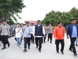 Tinjau Pelabuhan Tanjung Kalian, Pj Gubernur: Arus Mudik Lebaran 2024 Terkendali