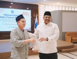 Pj Gubernur Safrizal Mengadakan Acara Berbuka Puasa Bersama Dengan Diskominfo Dan Para Insan Pers, Serta Mengundang Masyarakat Untuk Hadir Saat Acara Open House Idulfitri