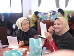 Terampil Merias Wajah, BKOW Provinsi Kep. Babel Gelar Beauty Class