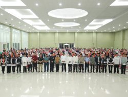 Lepas Jemaah Calon Haji, Pj Gubernur Safrizal Titip Doa Untuk Negeri Serumpun Sebalai