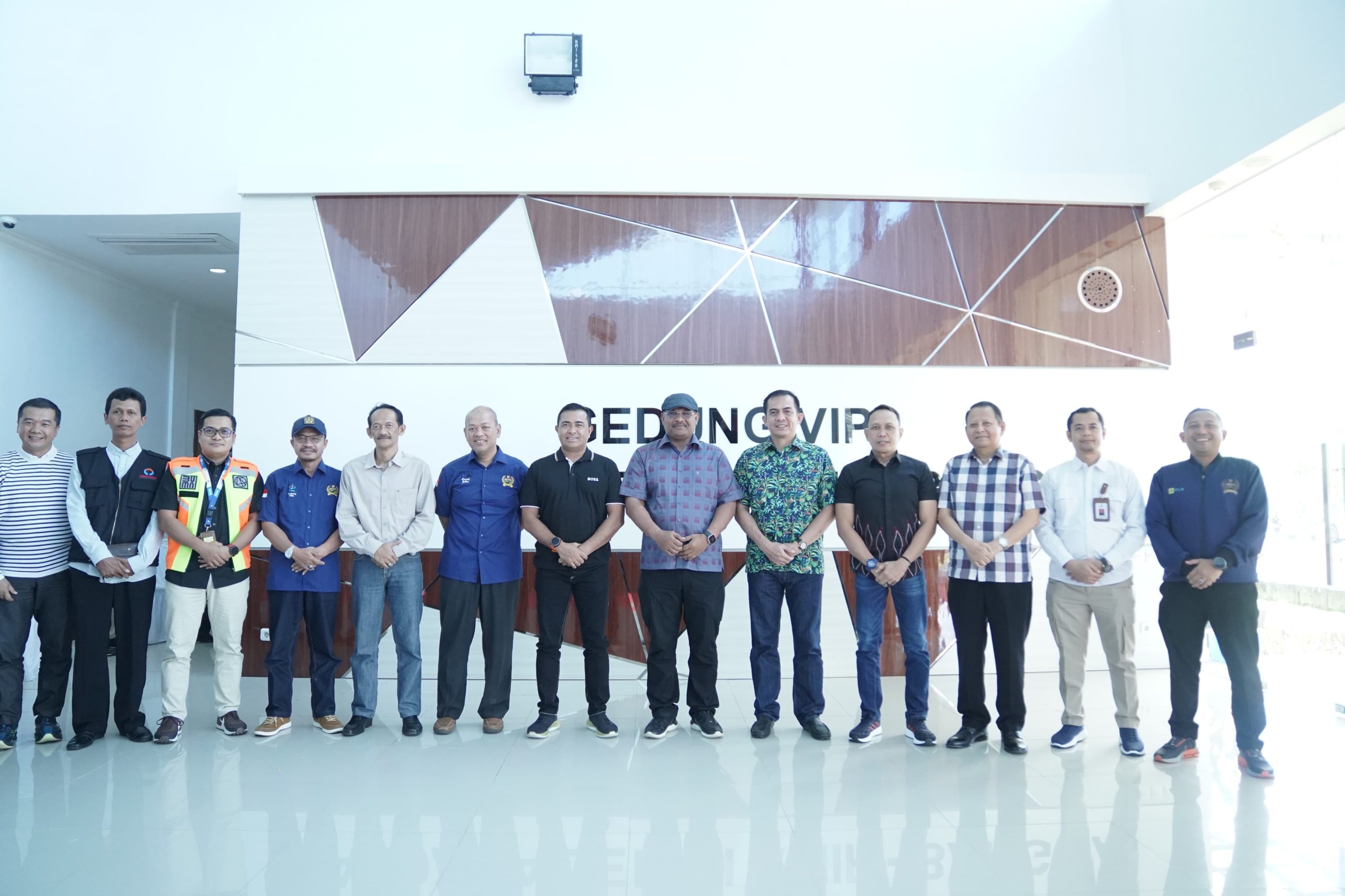 Pj Gubernur Safrizal bersama Forkopimda Babel Hantarkan Brigjen TNI Agustinus Dedy Prasetyo