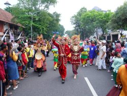 Usung Budaya Nganggung, Kontingen Parade Kep. Babel Pukau Masyarakat Solo