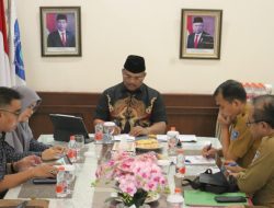 Pj Gubernur Safrizal Pimpin Rapat Forum Koordinasi, Monitoring, dan Evaluasi Pelaksanaan PESIAR