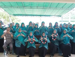 Tim Penilai Lomba HKG PKK ke-52 Evaluasi Desa Kelabat