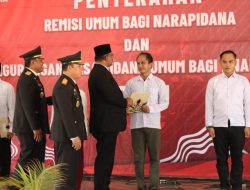 Peringati HUT ke-79 RI, Pj Gubernur Safrizal Serahkan Remisi 1750 Warga Binaan