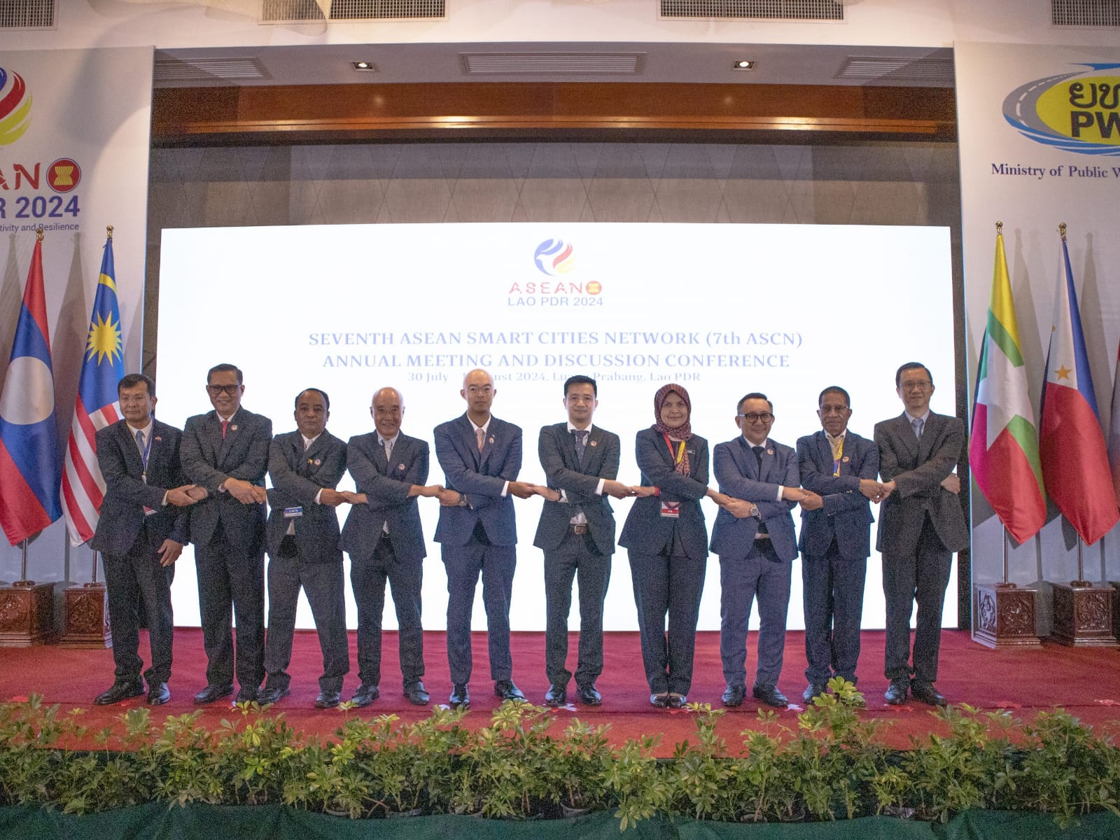 Perluas Peluang Investasi, Plh Dirjen Adwil Presentasikan Kemajuan Kota Cerdas di Forum ASCN