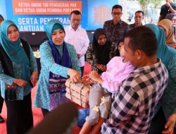 Perkuat Peran Posyandu, Pj Ketua PKK Aceh dan Ketua PKK Pusat Salurkan Bantuan untuk Masyarakat Sabang