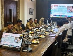 Plh. Dirjen Bina Adwil Gandeng PT KAI dan K/L Terkait Untuk Perlintasan Kereta yang Lebih Aman