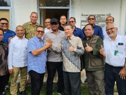 Safrizal ZA Satukan Tangan Rektor USK & Rektor USK Terpilih