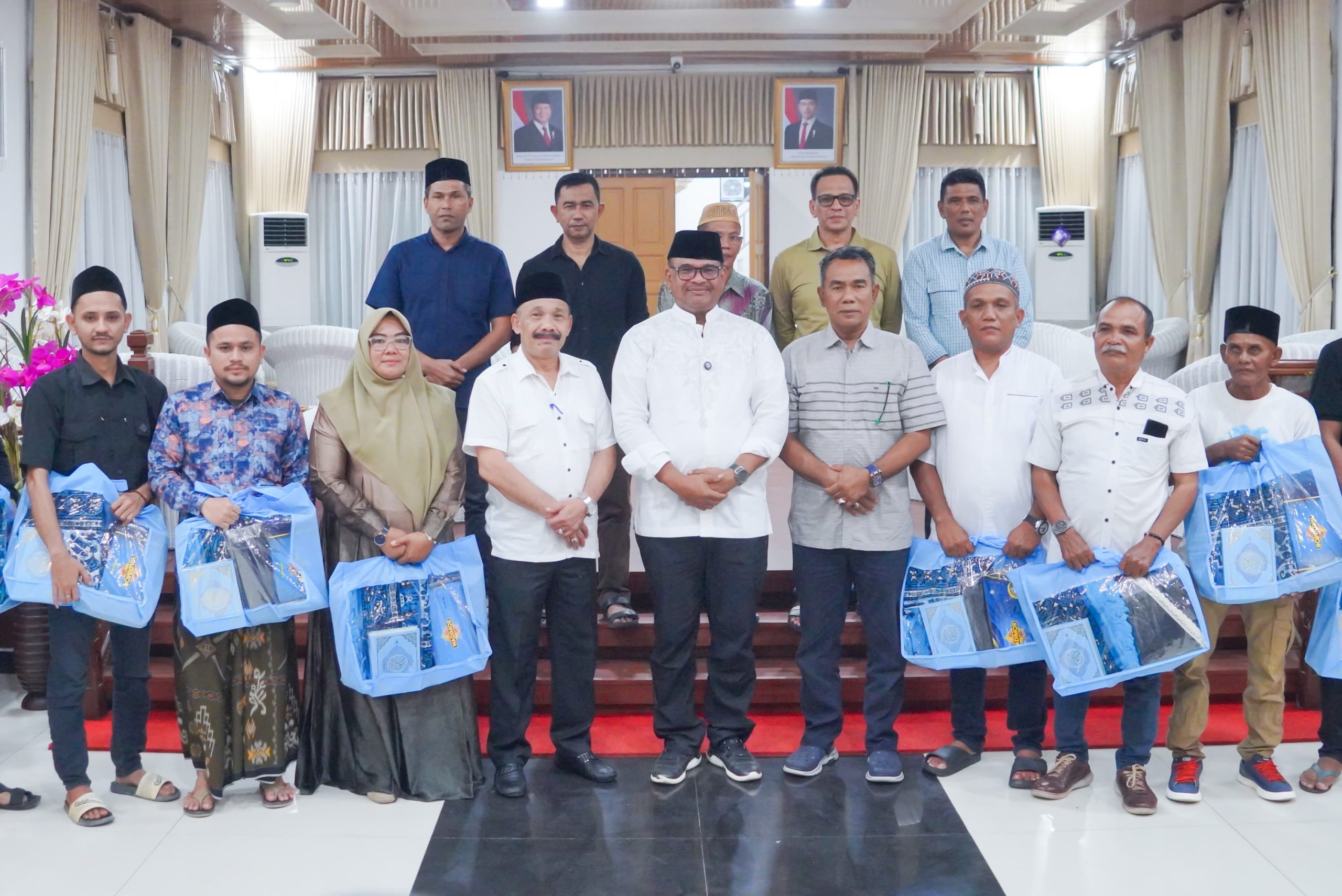 Satgas PRR Serahkan Bantuan Presiden untuk Korban Bencana Hidrometeorologi di Pidie