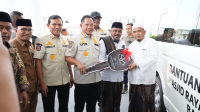 Kaposwil PRR Aceh Dampingi Ketua Satgas di Forum APEKSI dan Penyerahan Bantuan Masjid Raya