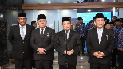Mendagri Serahkan Penghargaan Satyalancana atas Inovasi Sektor Maritim